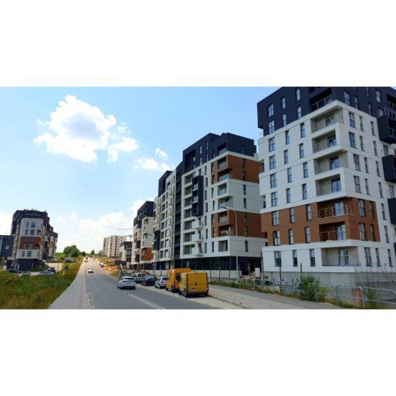 New Wolynska - Przestronny, Z Widokiem, Czysto, Parking, Balkon *